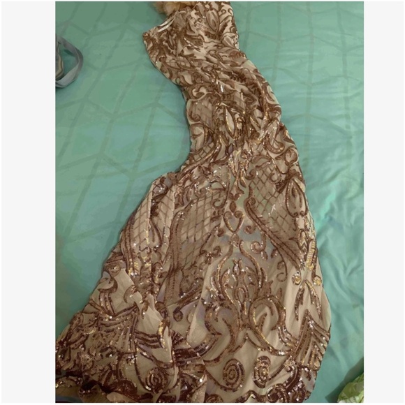 Luxe Sequin Mesh Off Shoulder Mermaid hem Formal prom Wedding Dress - Picture 7 of 7